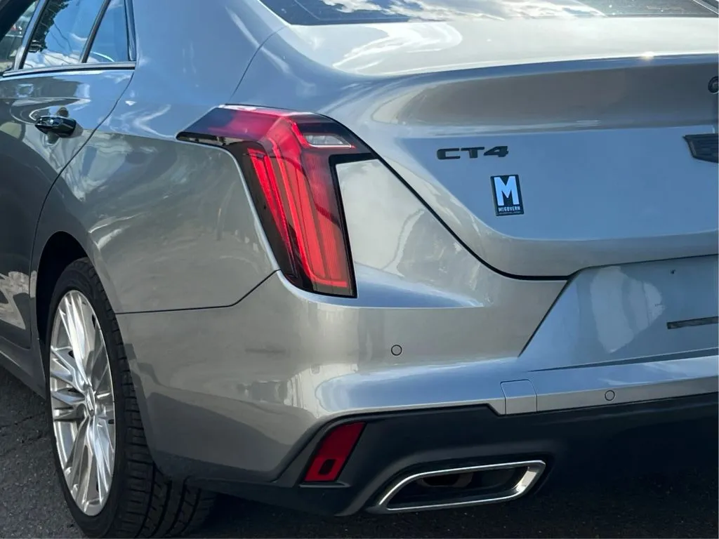 Cadillac CT4 photo 33