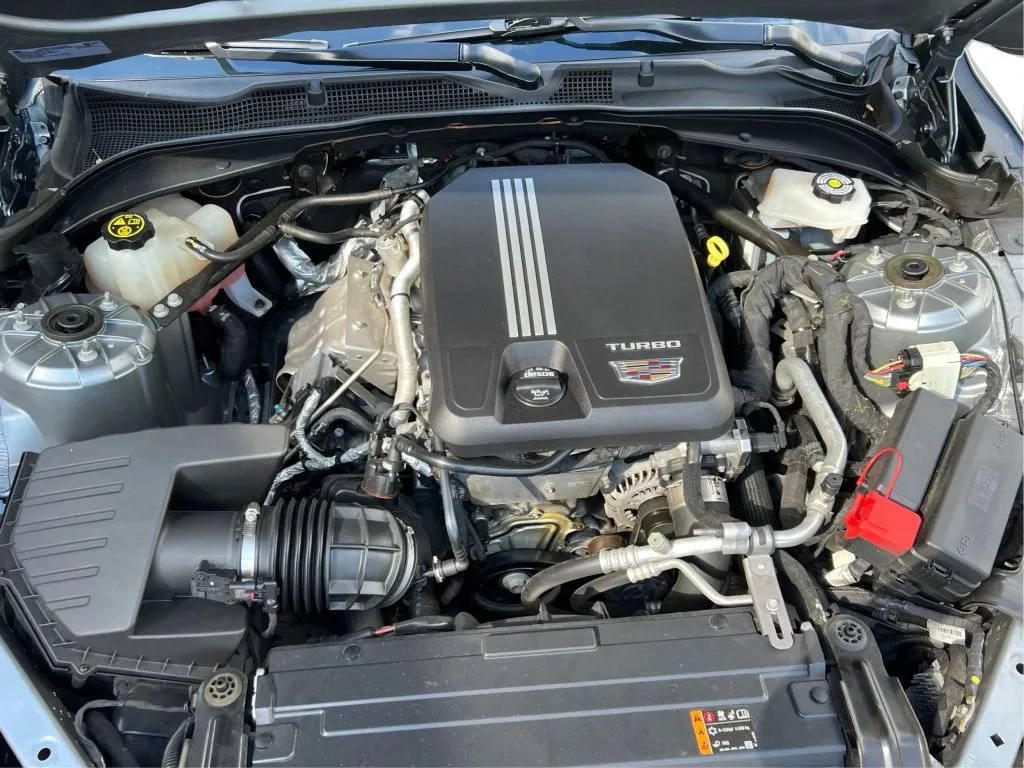 Cadillac CT4 photo 28
