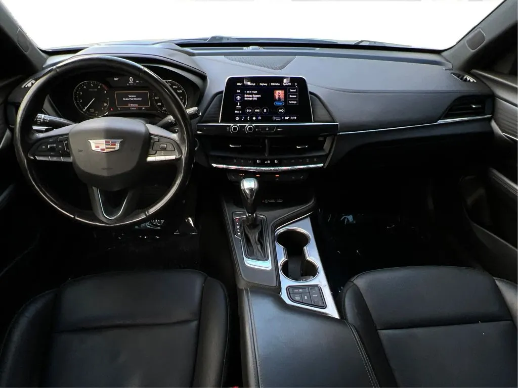 Cadillac CT4 photo 36
