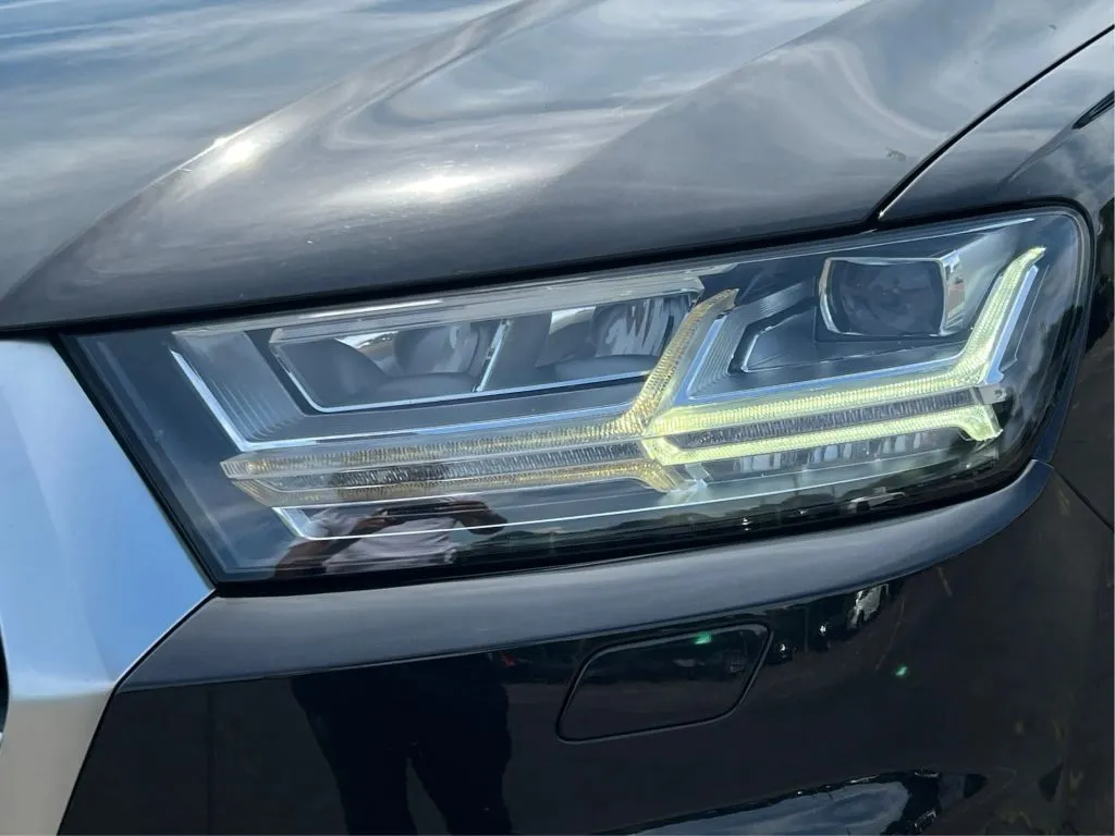 Audi Q7 photo 33