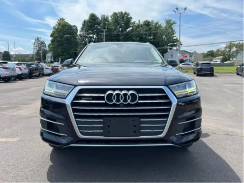 Another view of 2019 Audi Q7 45 TFSI Premium Plus Sport Utility 4D for sale in Manchester, CT at Drivemax