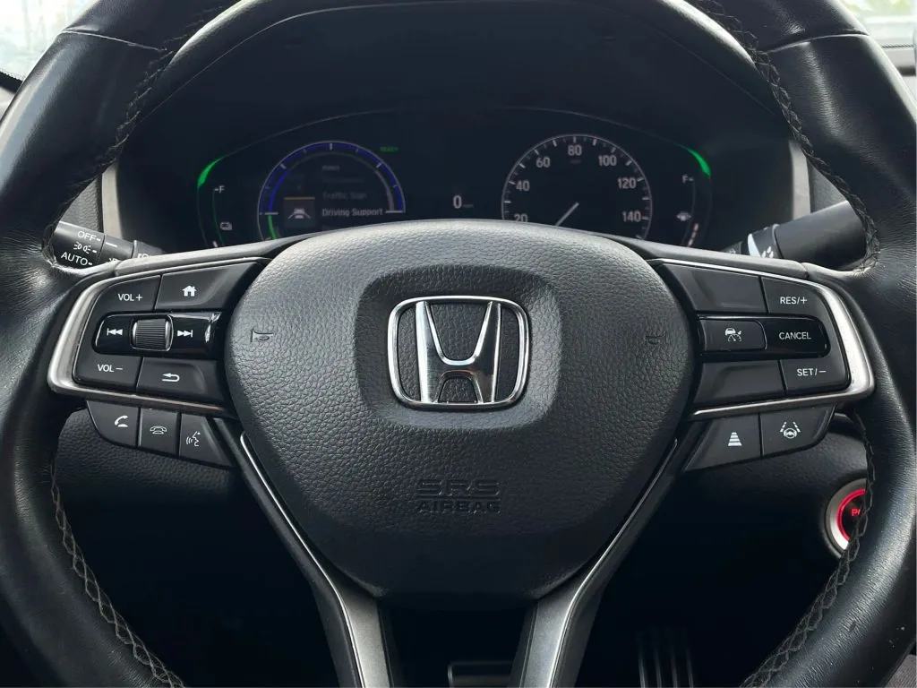 Honda Accord photo 23