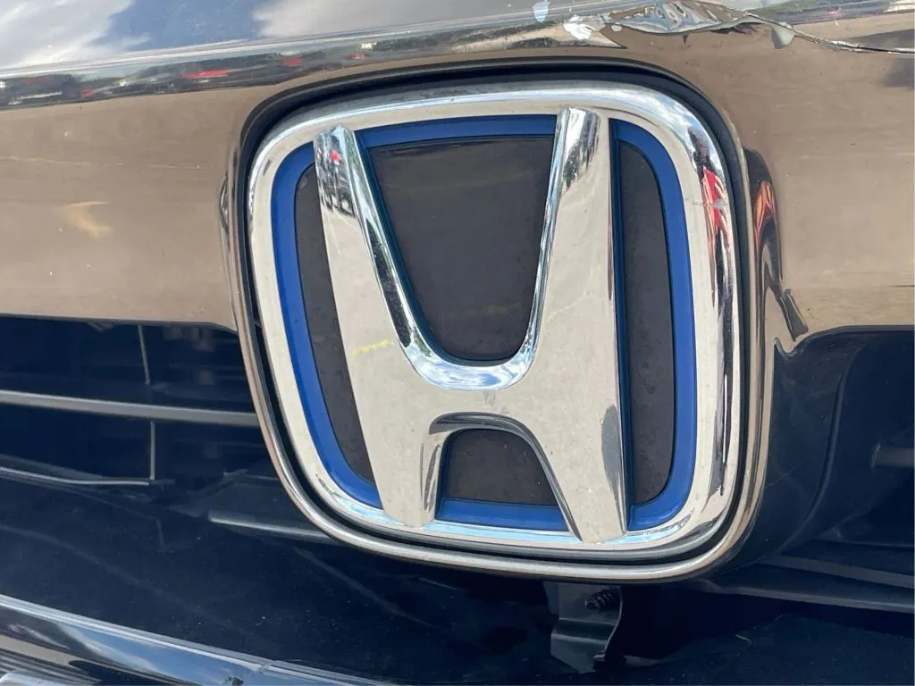 Honda Accord photo 35