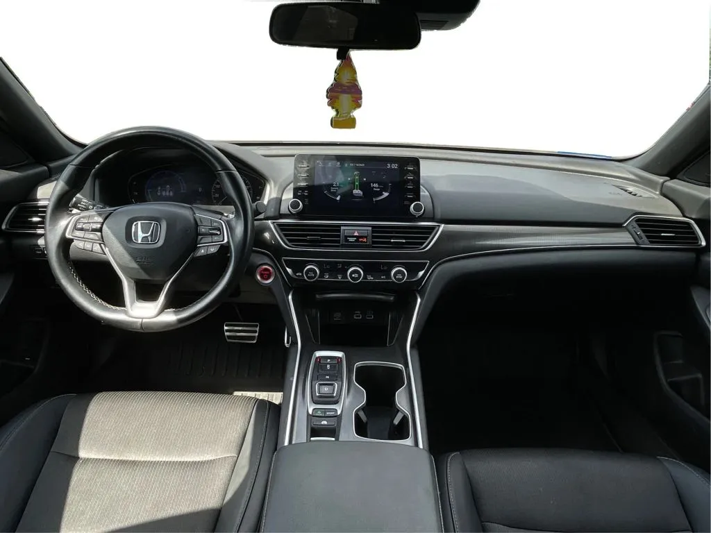 Honda Accord photo 36