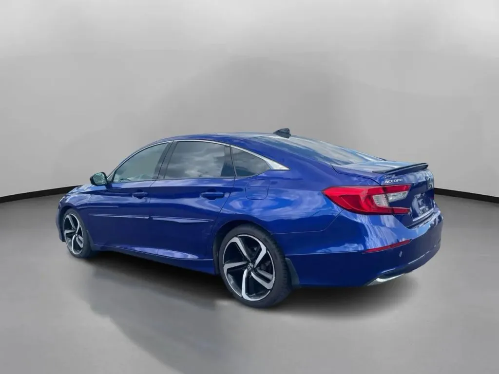 Honda Accord photo 13