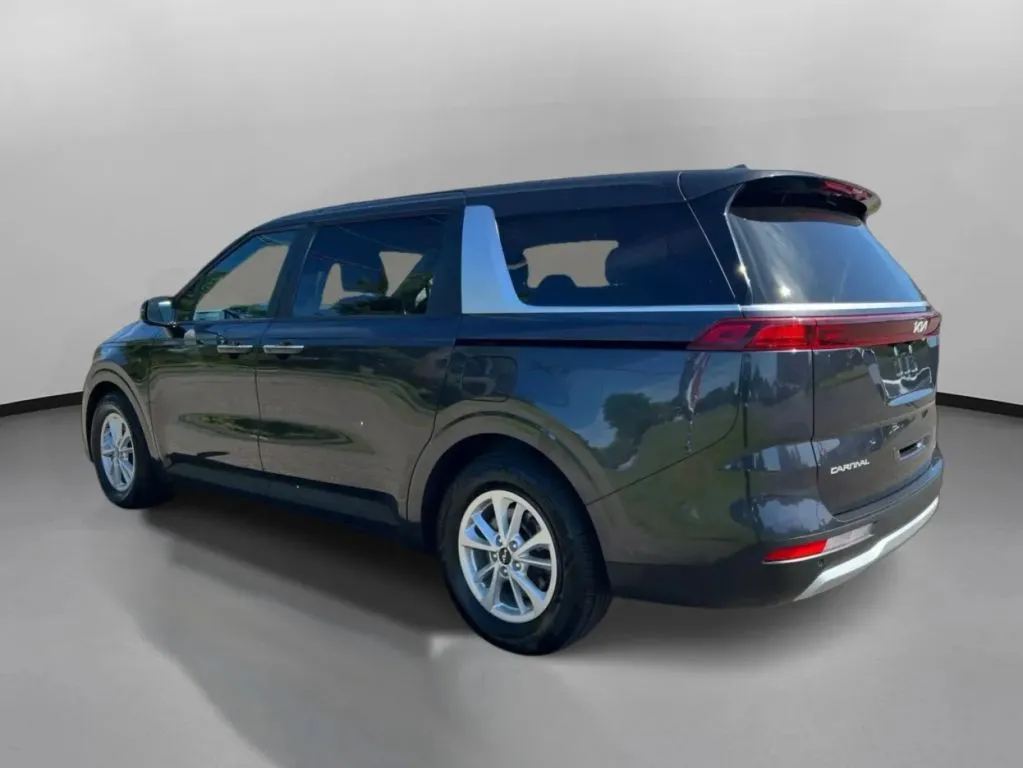 Kia Carnival photo 13
