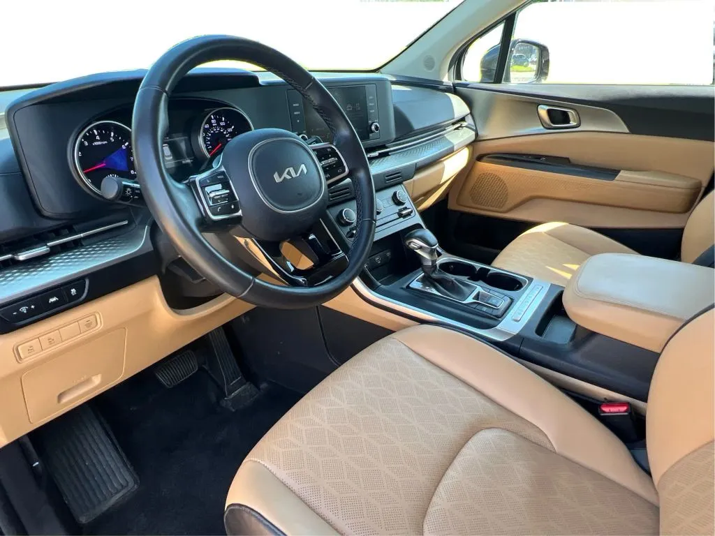 Kia Carnival photo 16