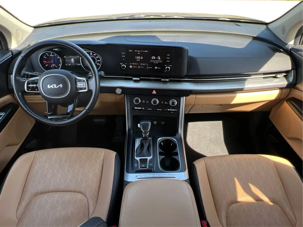 Kia Carnival photo 36