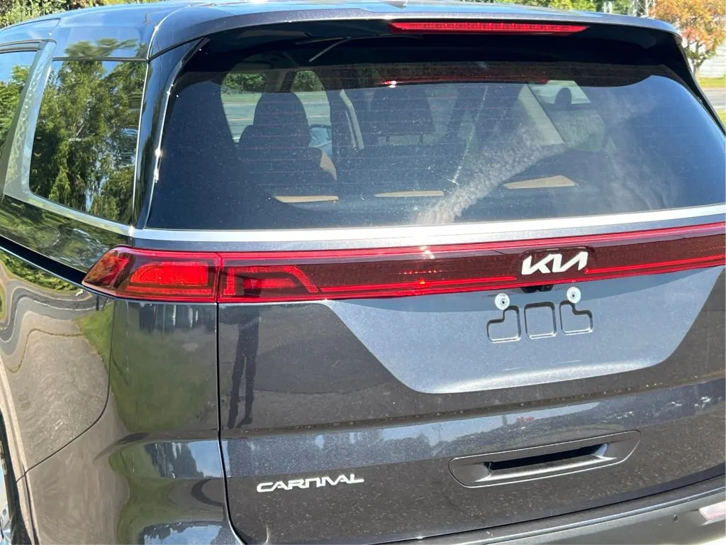 Kia Carnival photo 33