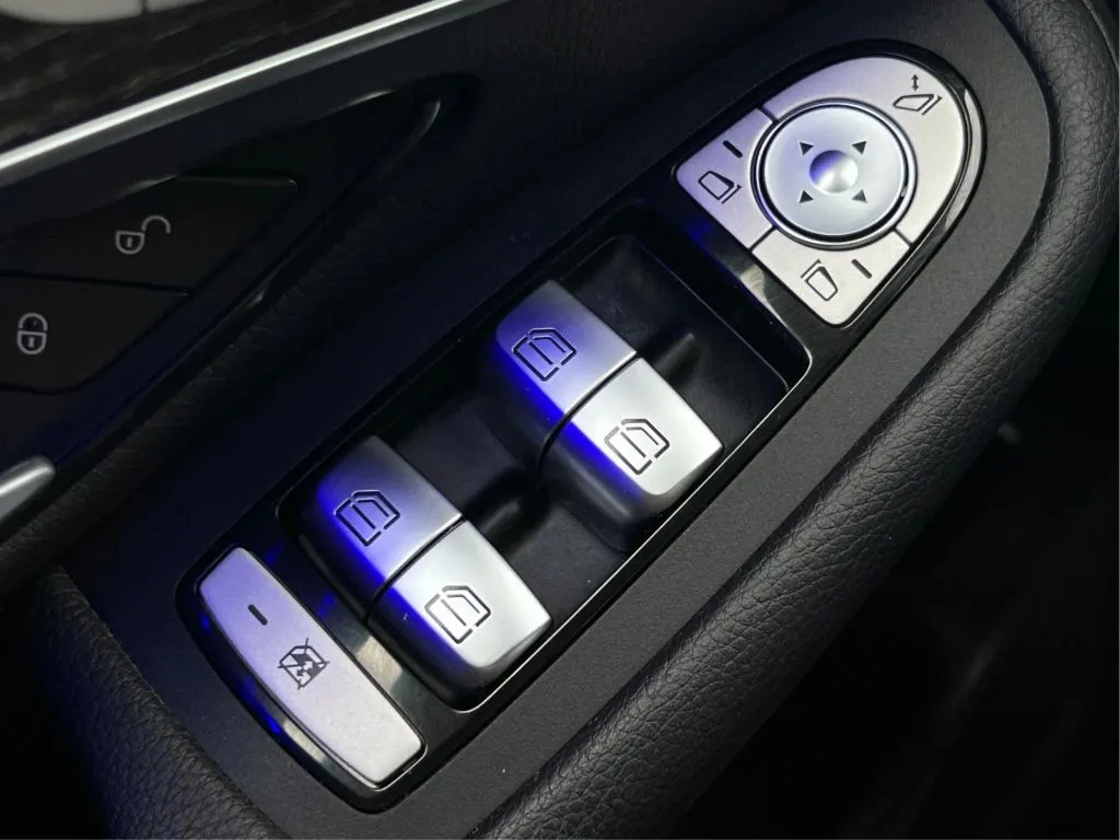 Mercedes-Benz GLC photo 44