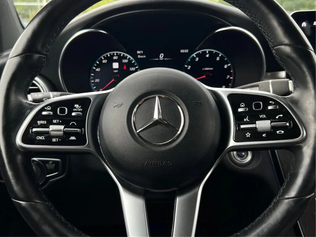 Mercedes-Benz GLC photo 23