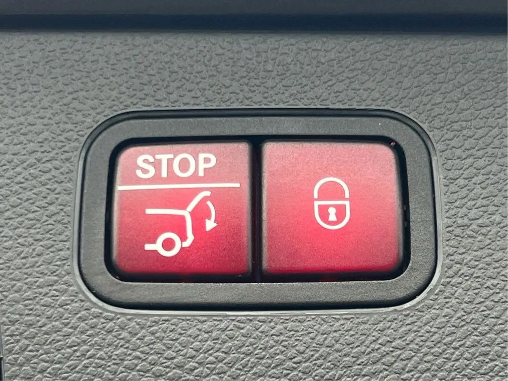 Mercedes-Benz GLC photo 34