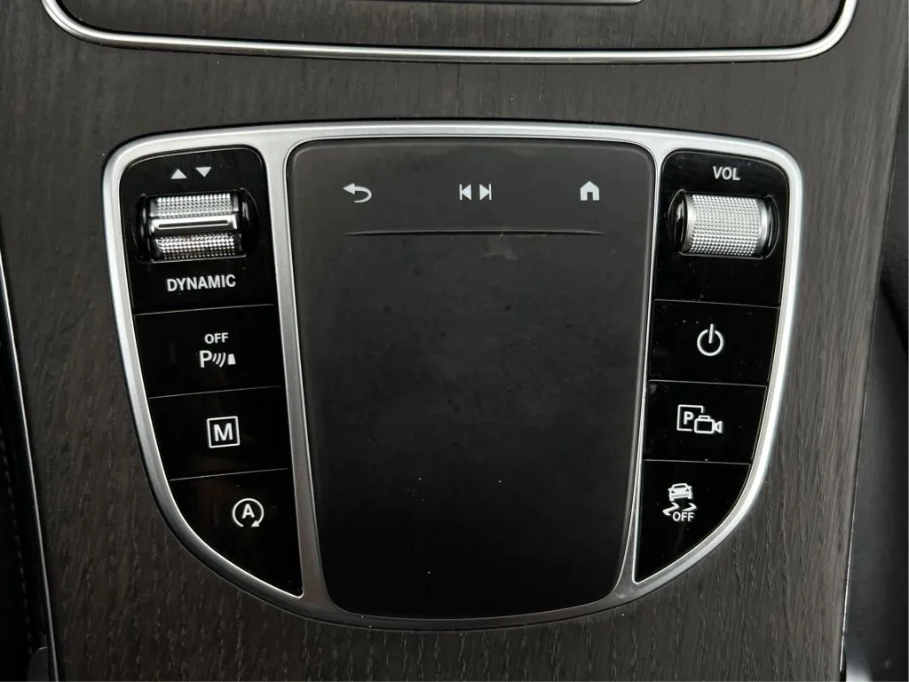 Mercedes-Benz GLC photo 43