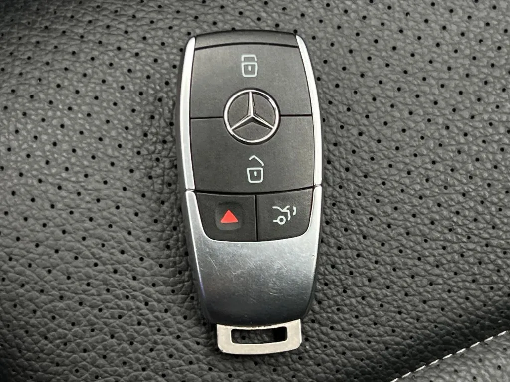 Mercedes-Benz GLC photo 42