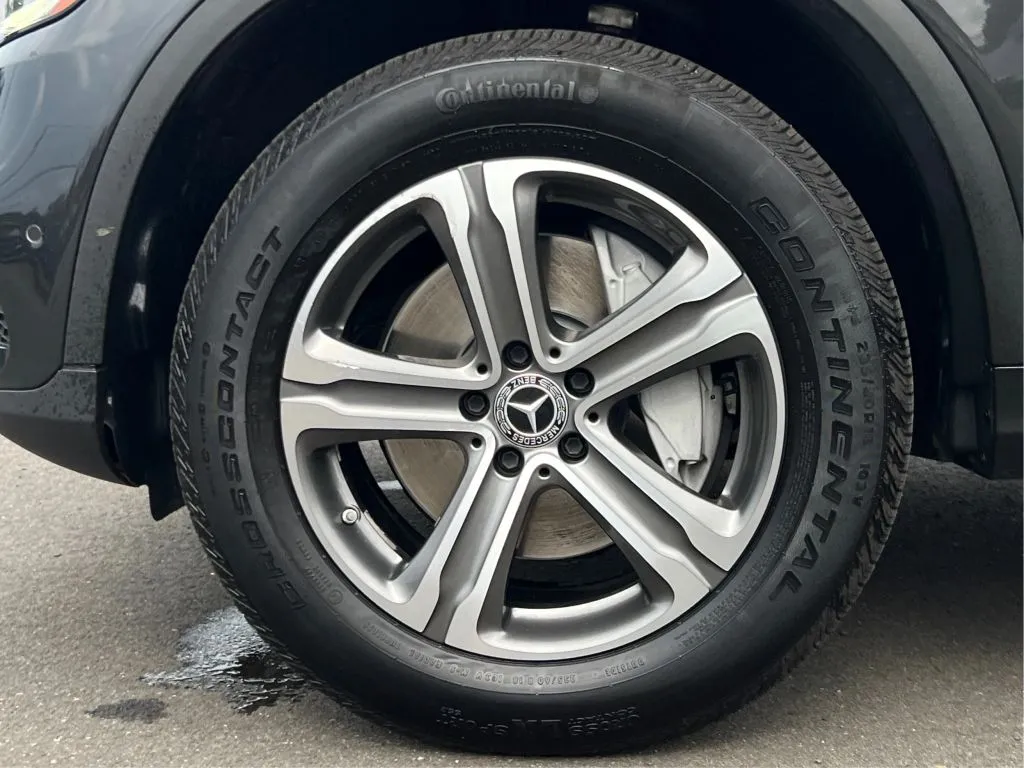 Mercedes-Benz GLC photo 30