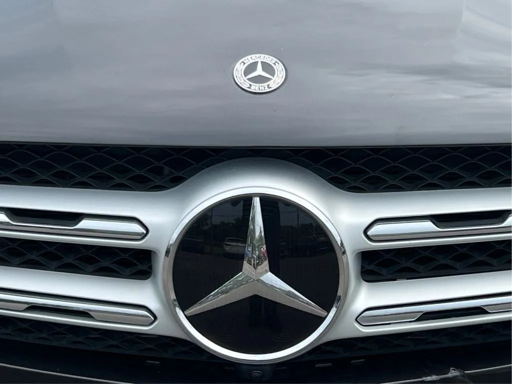 Mercedes-Benz GLC photo 35