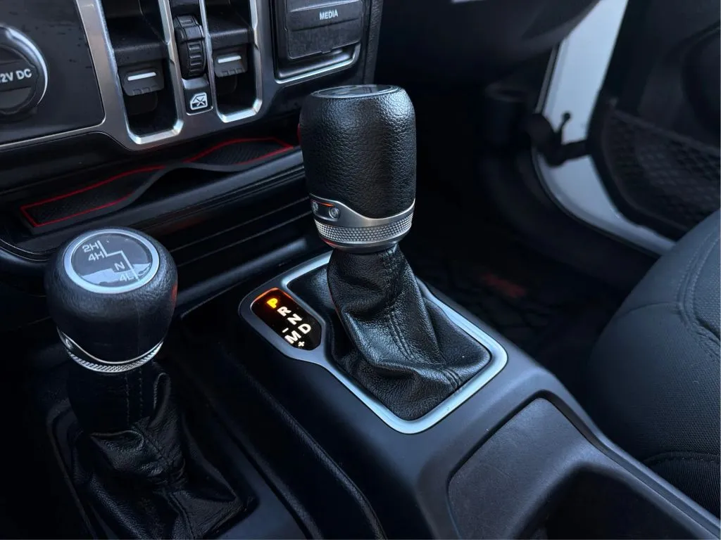 Jeep Wrangler photo 41