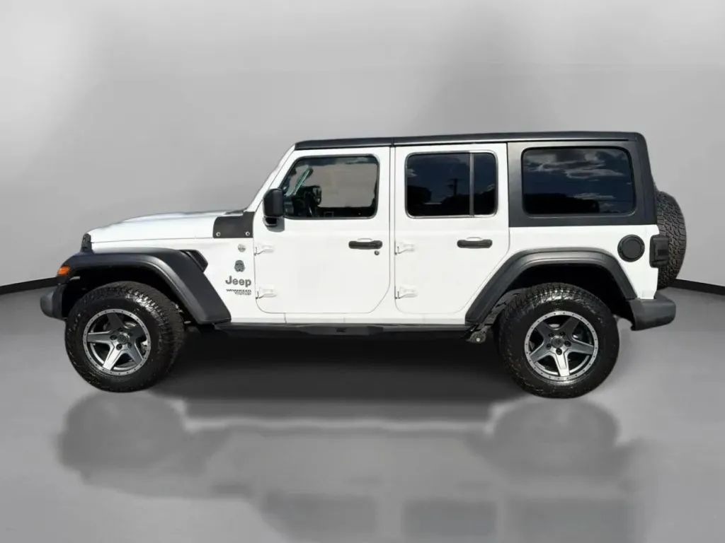 Jeep Wrangler photo 15