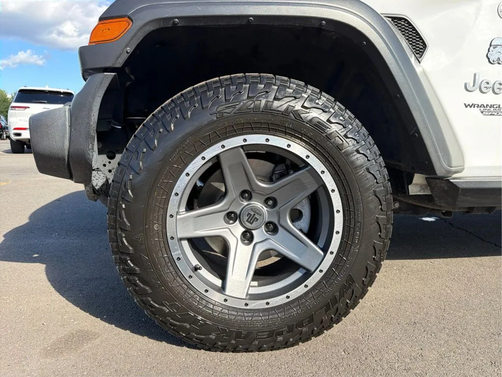 Jeep Wrangler photo 31