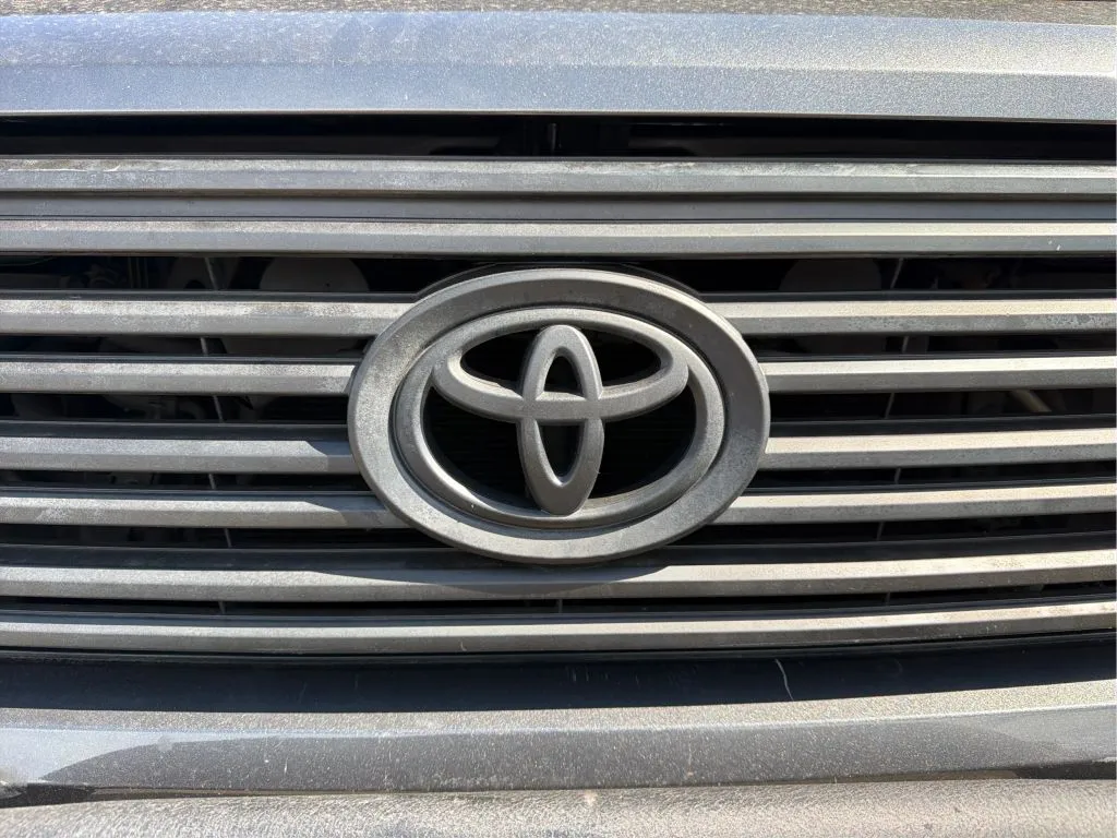 Toyota Tundra photo 36