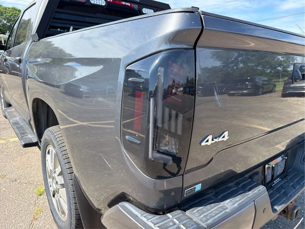 Toyota Tundra photo 34