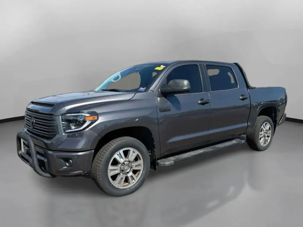 Toyota Tundra photo 5