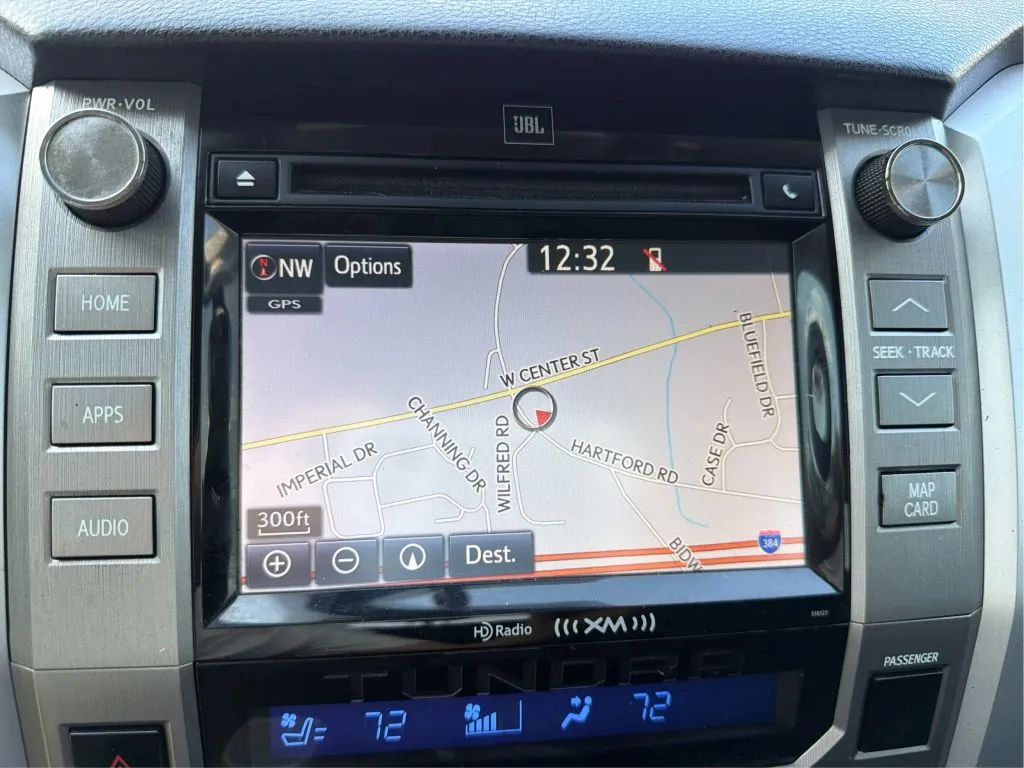 Toyota Tundra photo 38
