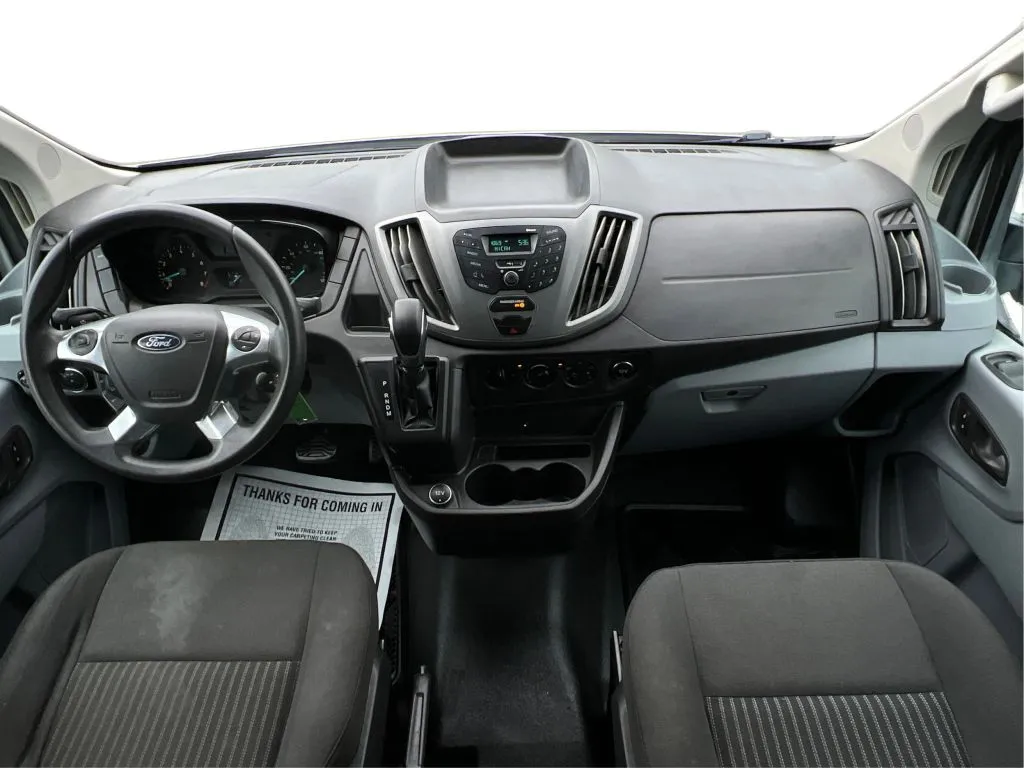 Ford Transit-150 photo 34