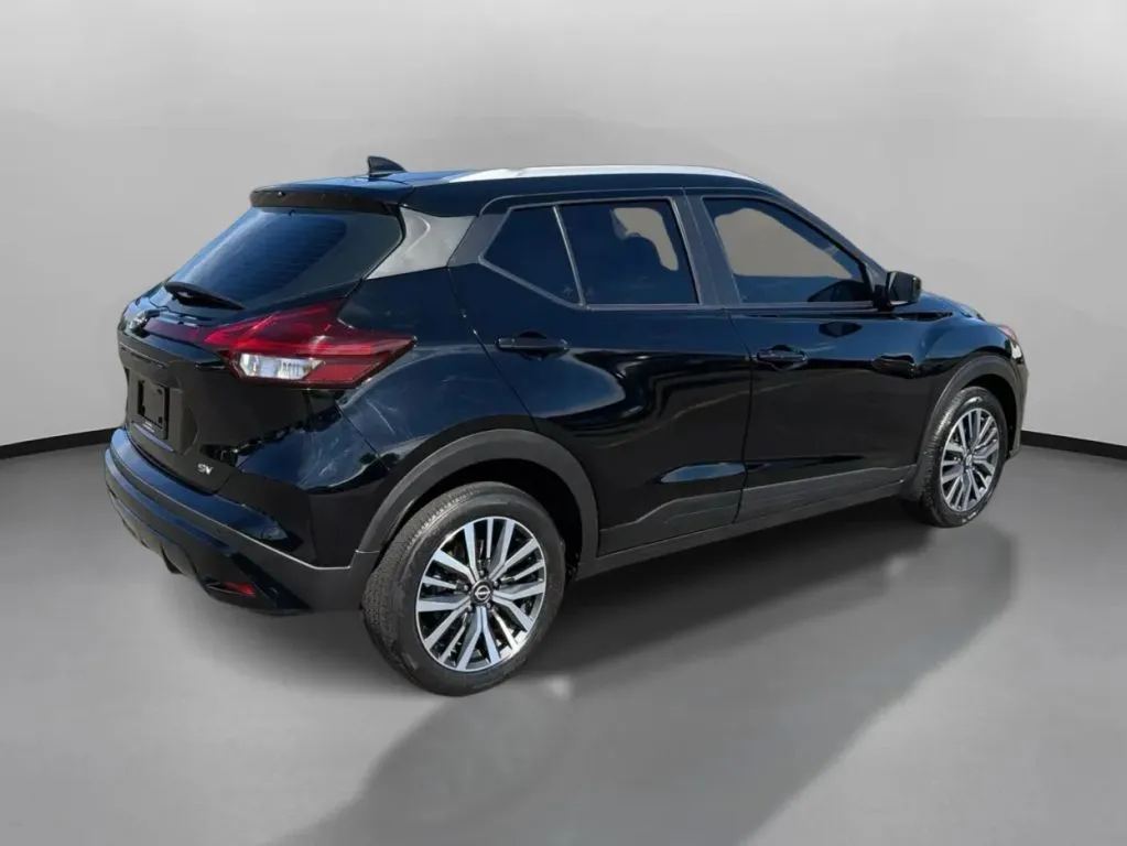 Nissan Kicks photo 9