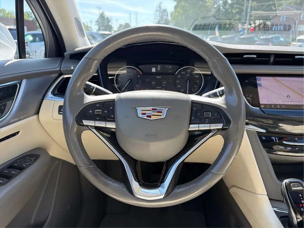 Cadillac XT6 photo 23