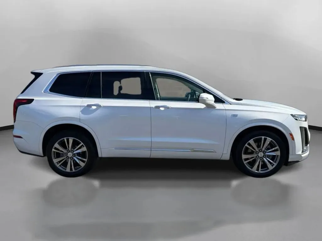 Cadillac XT6 photo 7