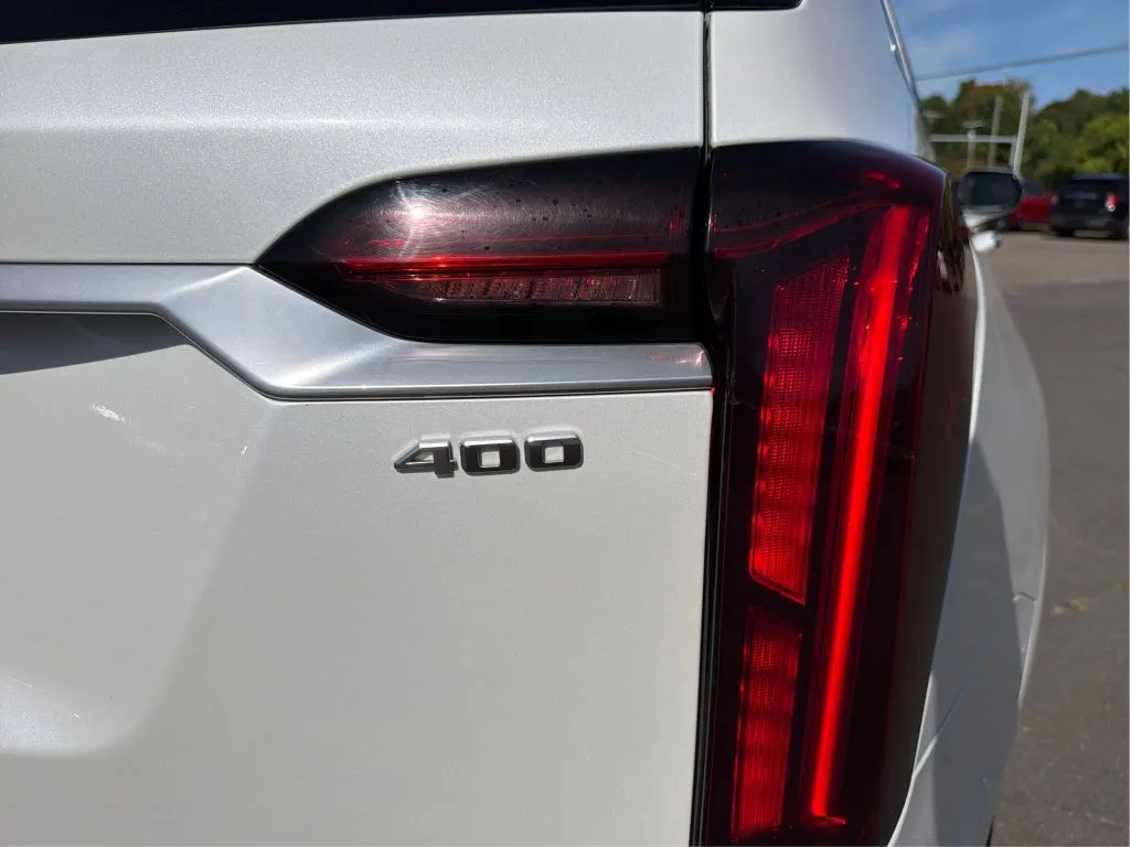 Cadillac XT6 photo 30