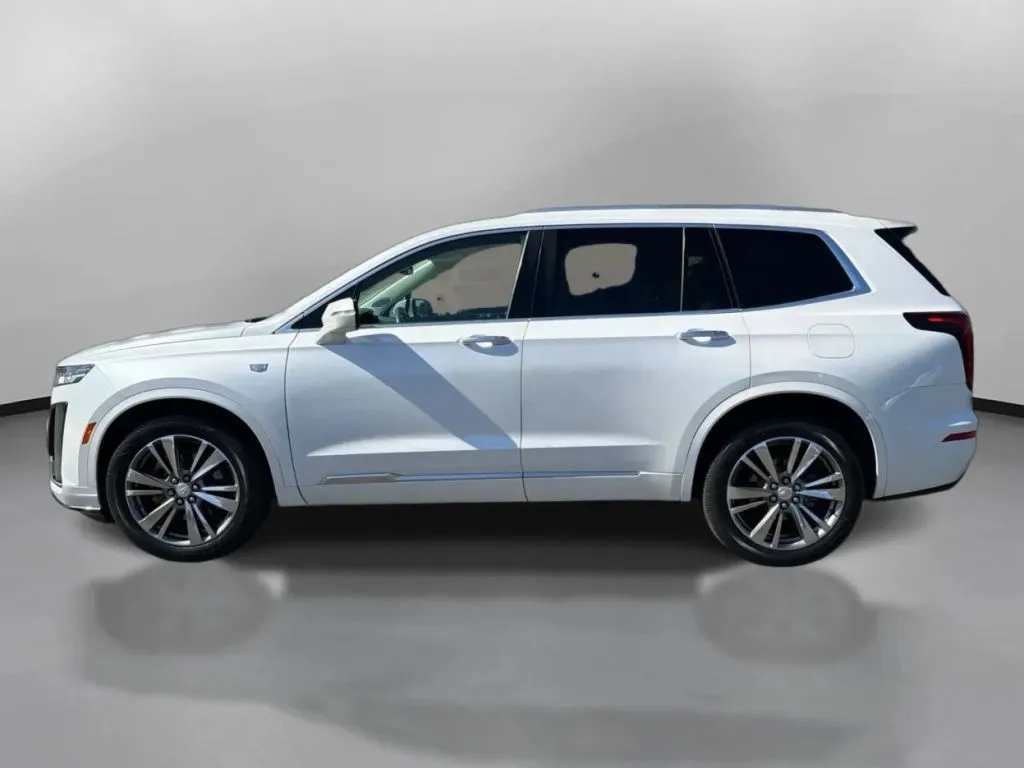 Cadillac XT6 photo 15