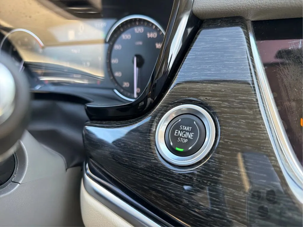 Cadillac XT6 photo 42