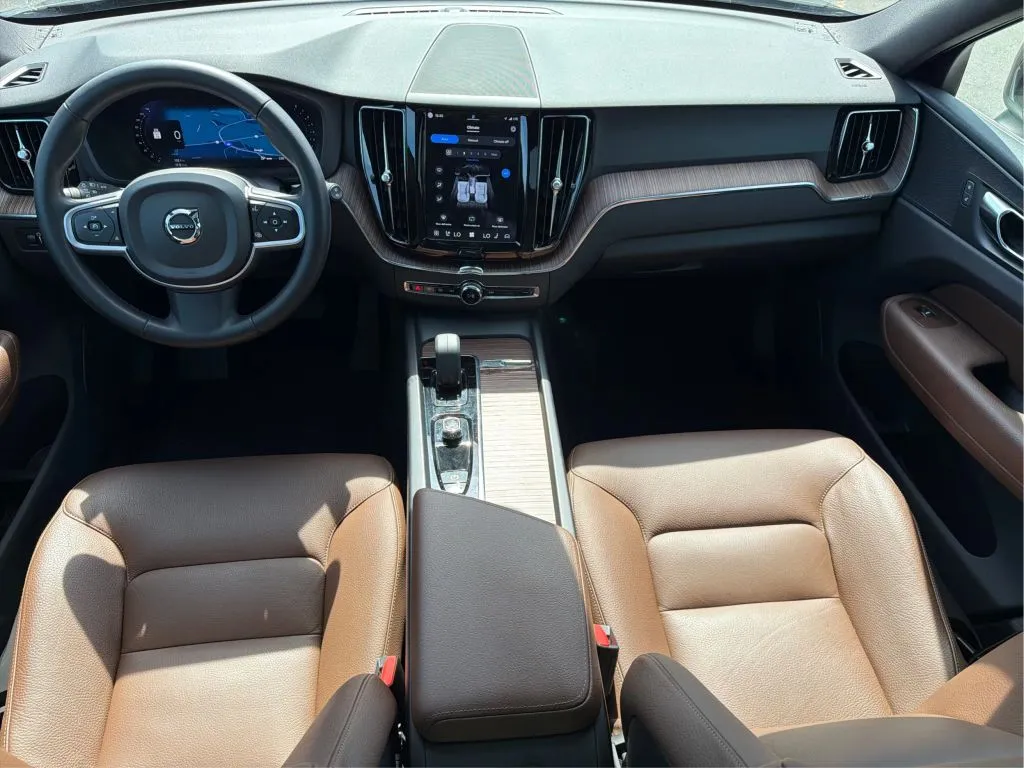 Volvo XC60 photo 21