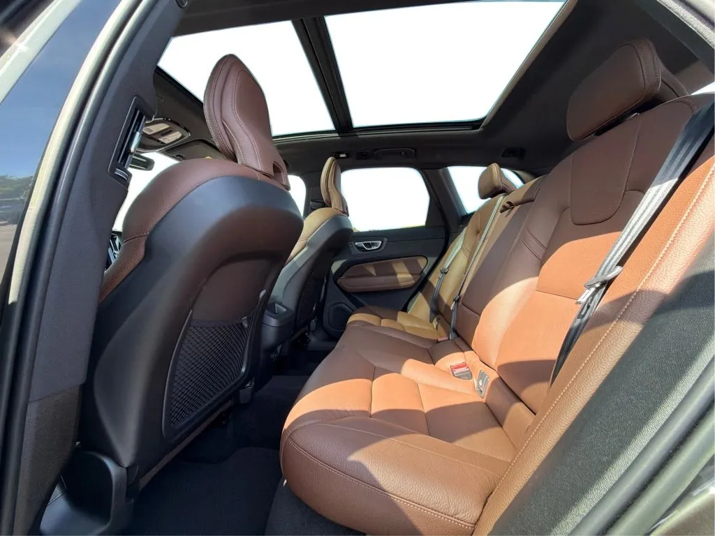 Volvo XC60 photo 17