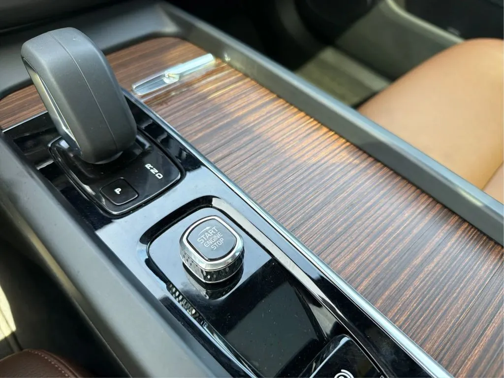 Volvo XC60 photo 37