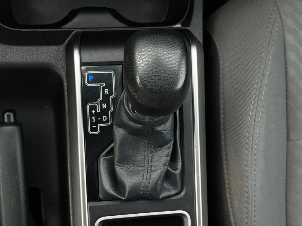 Toyota Tacoma photo 45