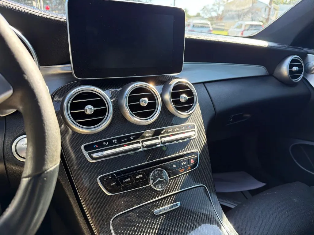 Mercedes-Benz C-Class photo 39