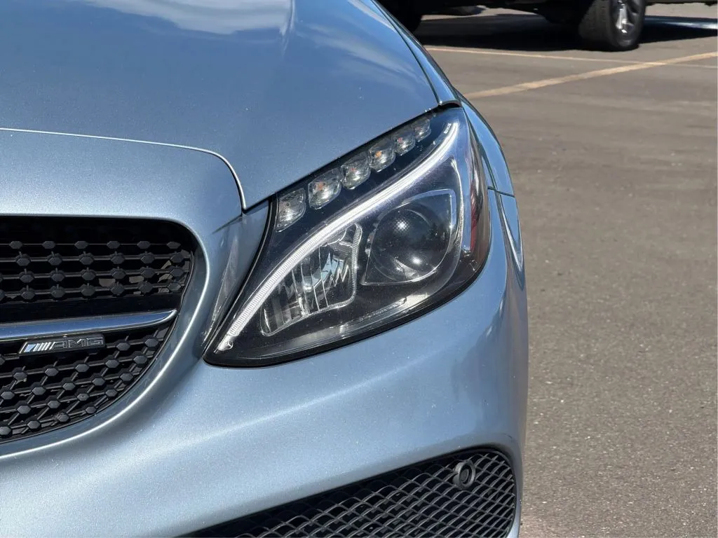 Mercedes-Benz C-Class photo 32