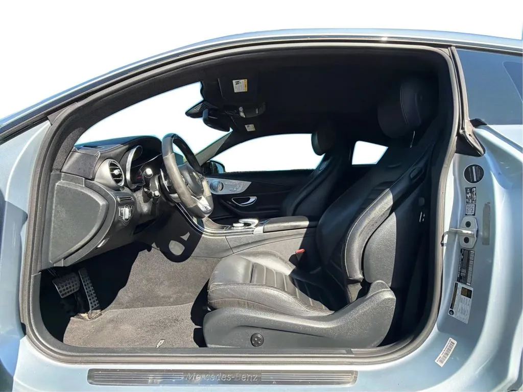 Mercedes-Benz C-Class photo 16