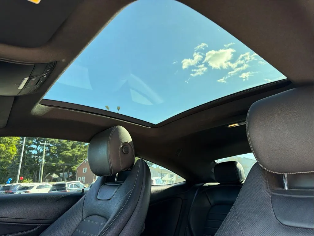 Mercedes-Benz C-Class photo 26