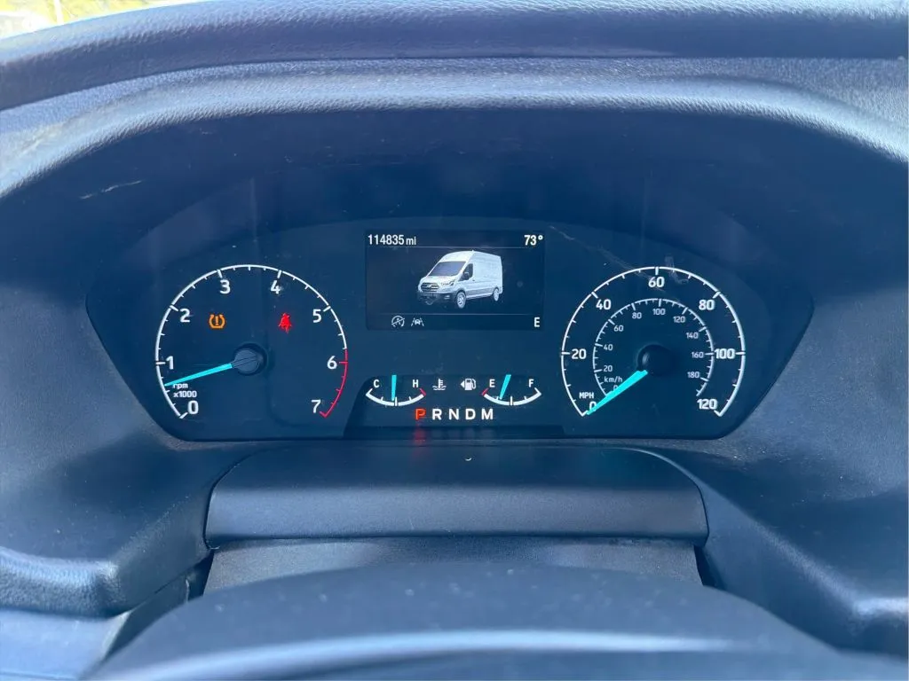 Ford Transit-250 photo 20