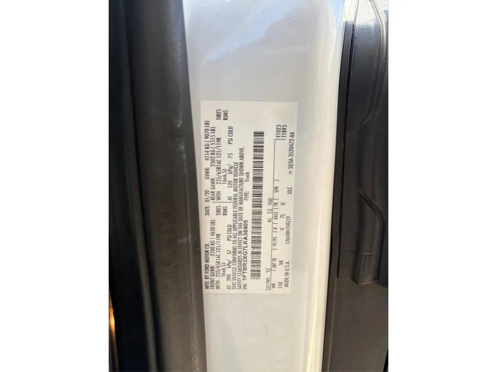 Ford Transit-250 photo 25