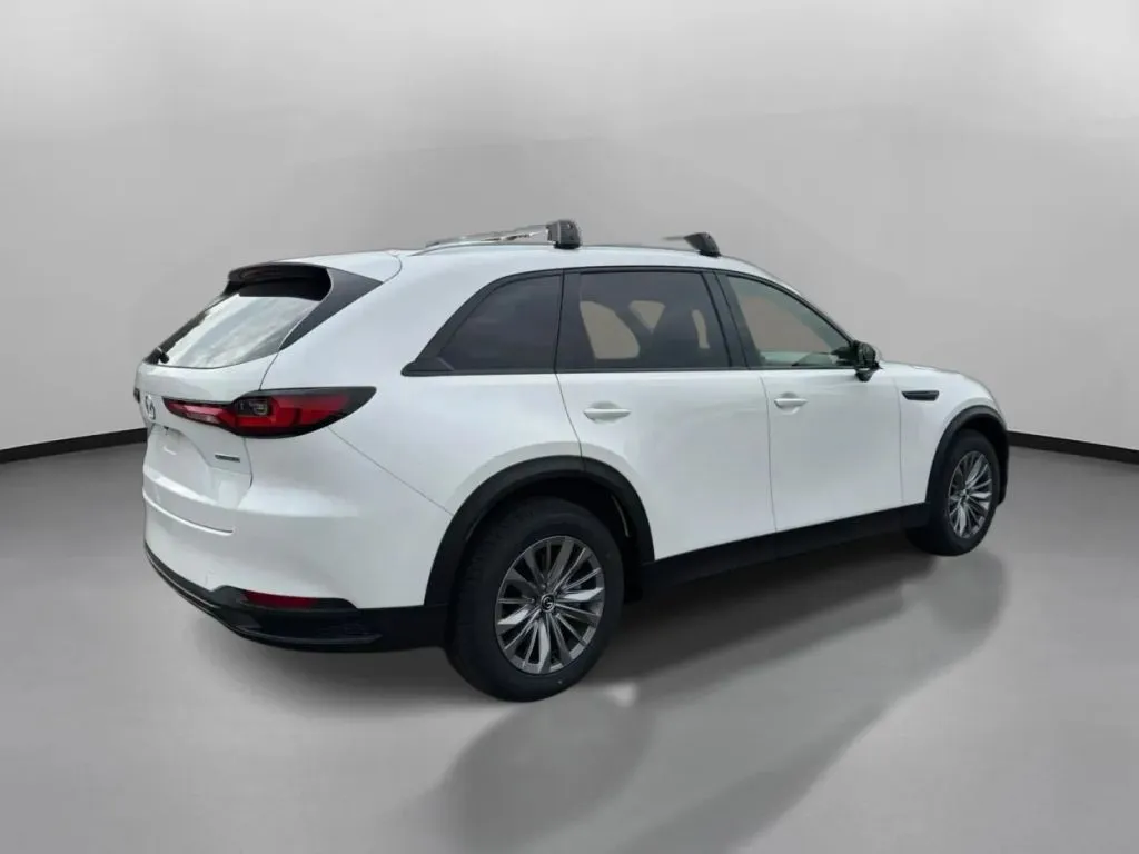 Mazda CX-90 photo 9