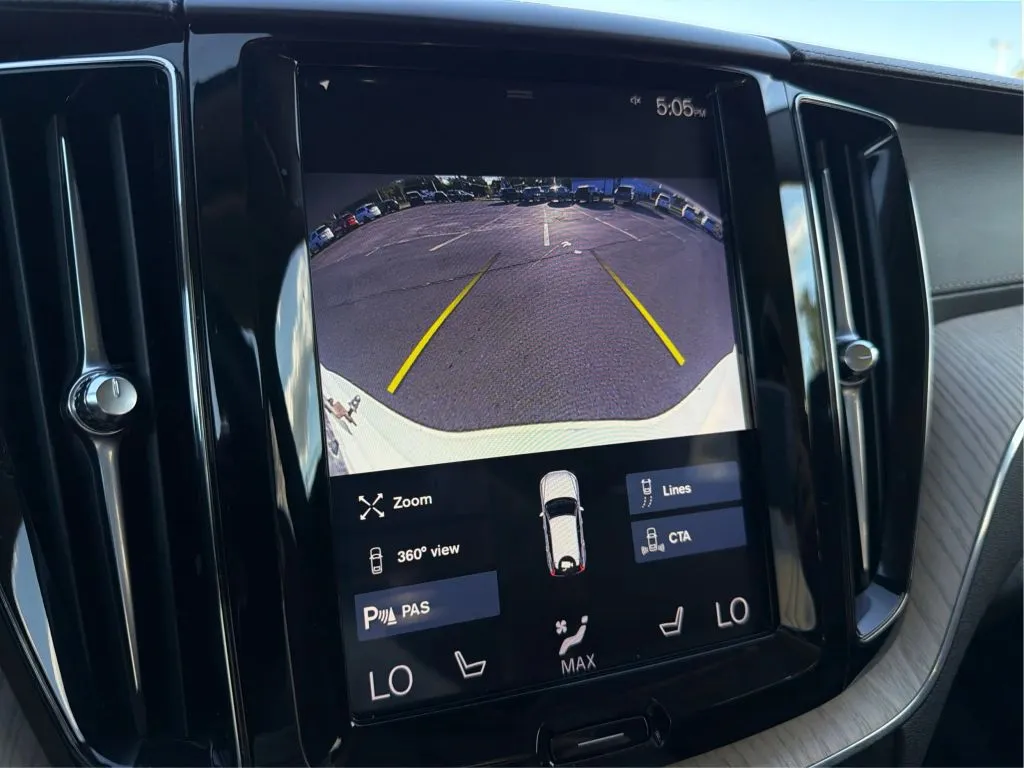 Volvo XC60 photo 39