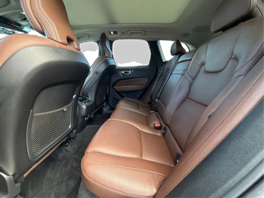 Volvo XC60 photo 17