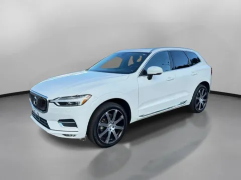 More photos of 2020 Volvo XC60 T5 Inscription Sport Utility 4D at Drivemax, CT
