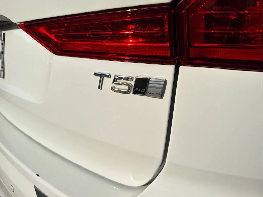 Volvo XC60 photo 30
