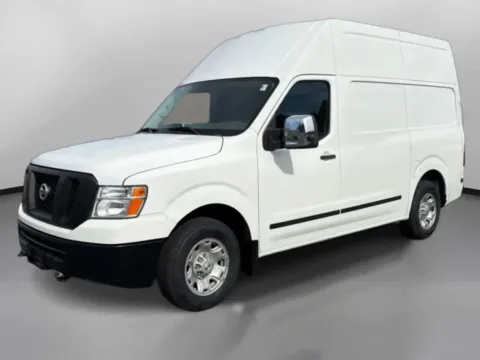 More photos of 2021 Nissan NV2500 HD Cargo SV Van 3D at Drivemax, CT